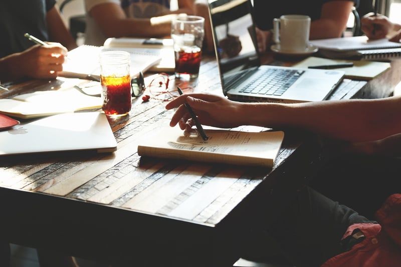 Mesurez le succès de votre stratégie SEO en 2026 : guide pratique et efficace